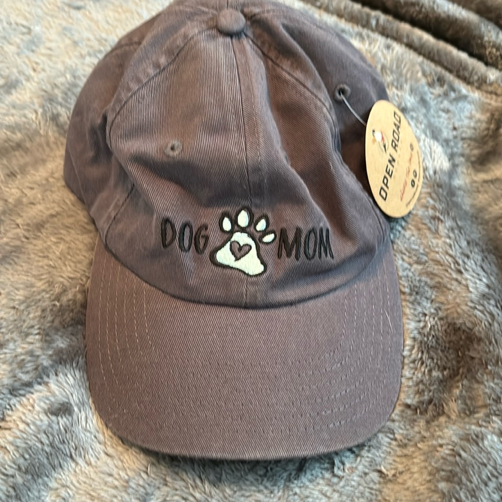 NWT Dog MOM hat adjustable